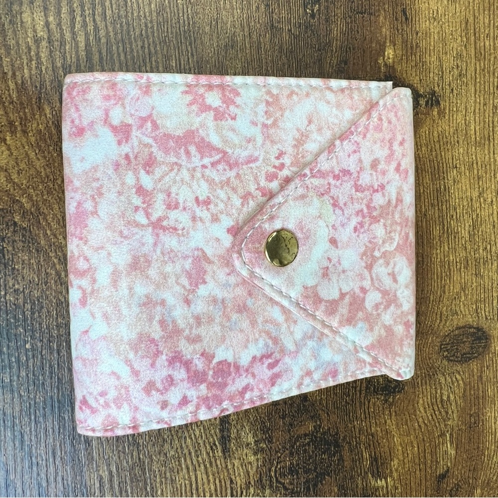Pink & White Variegated Small Snap Wallet with 2 inside open Pockets